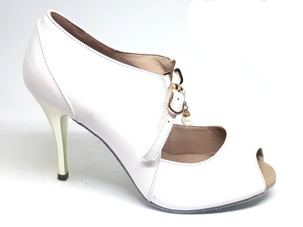 Olivine White - Stiletto for salsa and bachata dancing