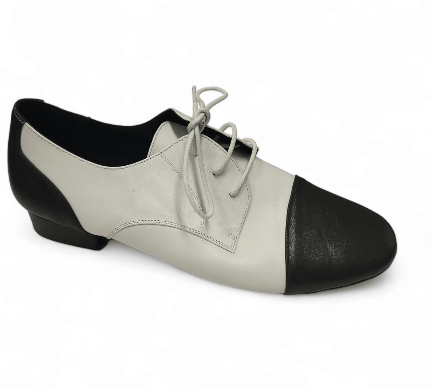 Mambo black and white for salsa and bachata dancing