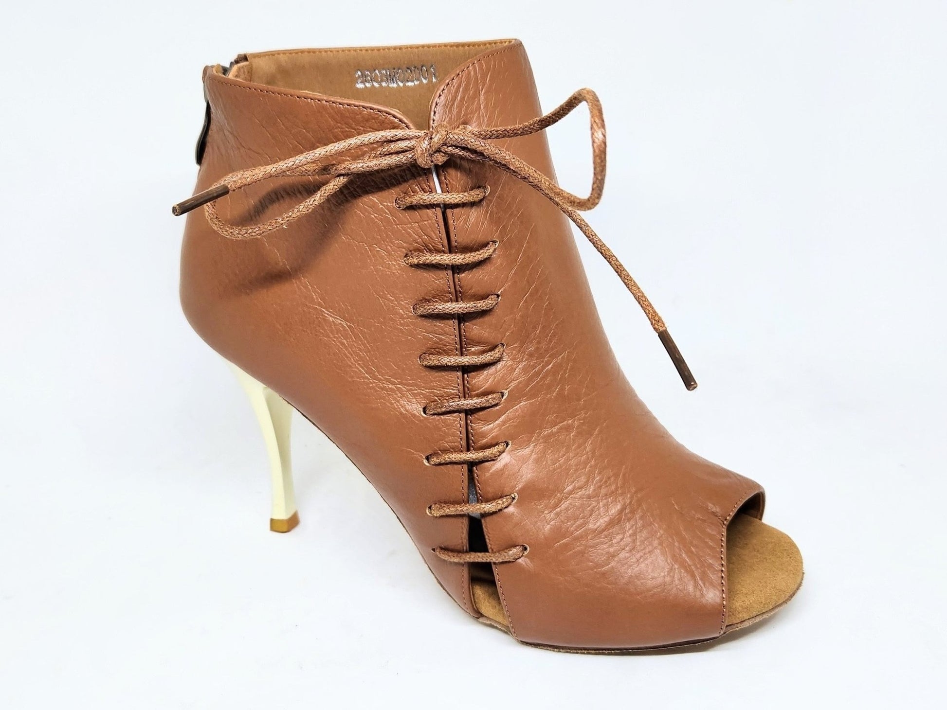 Lazuli Brown - Stiletto for salsa and bachata dancing