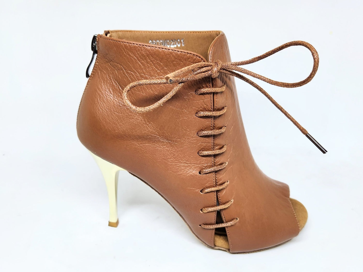 Lazuli Brown - Stiletto for salsa and bachata dancing